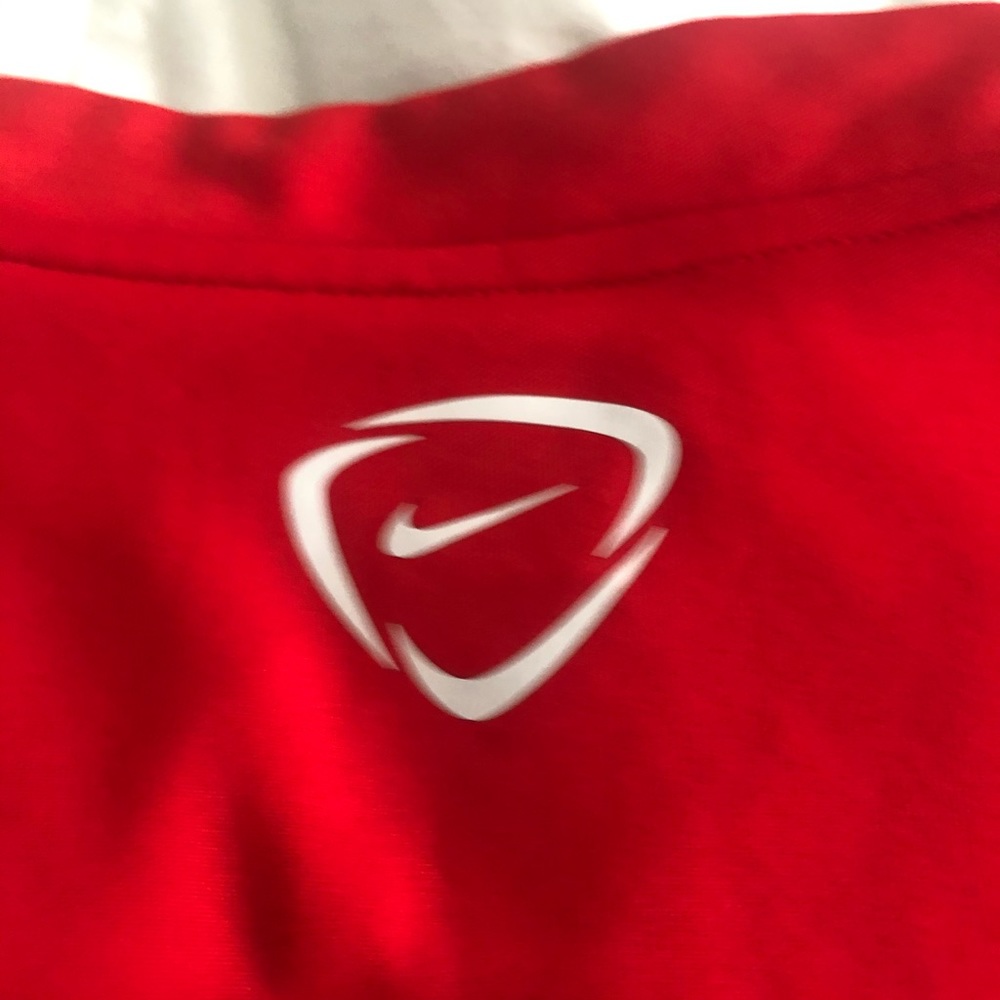 Nike Pullover - Picture 6 of 8